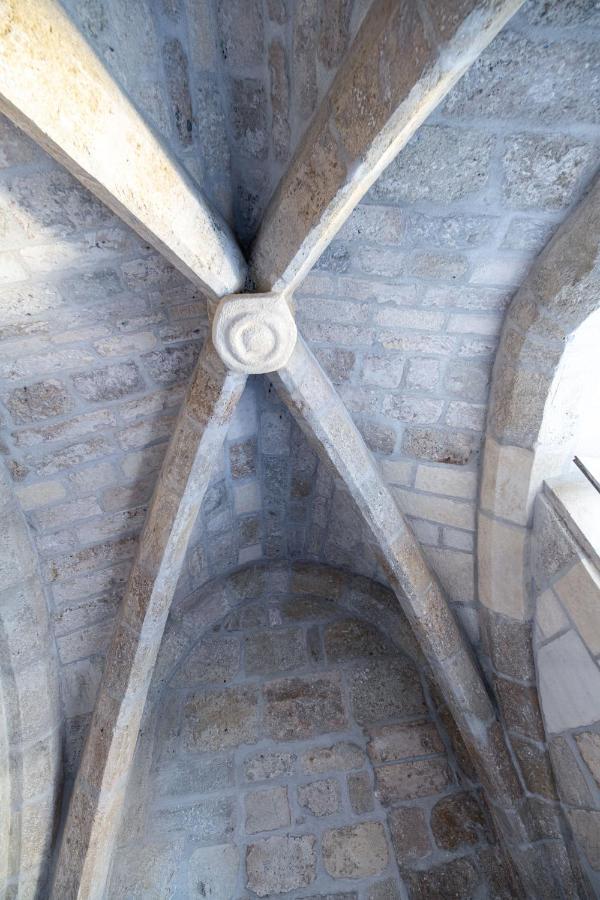 Chambre Lyre Maison De L'Eglise Du Couvent Narbonne Exterior photo